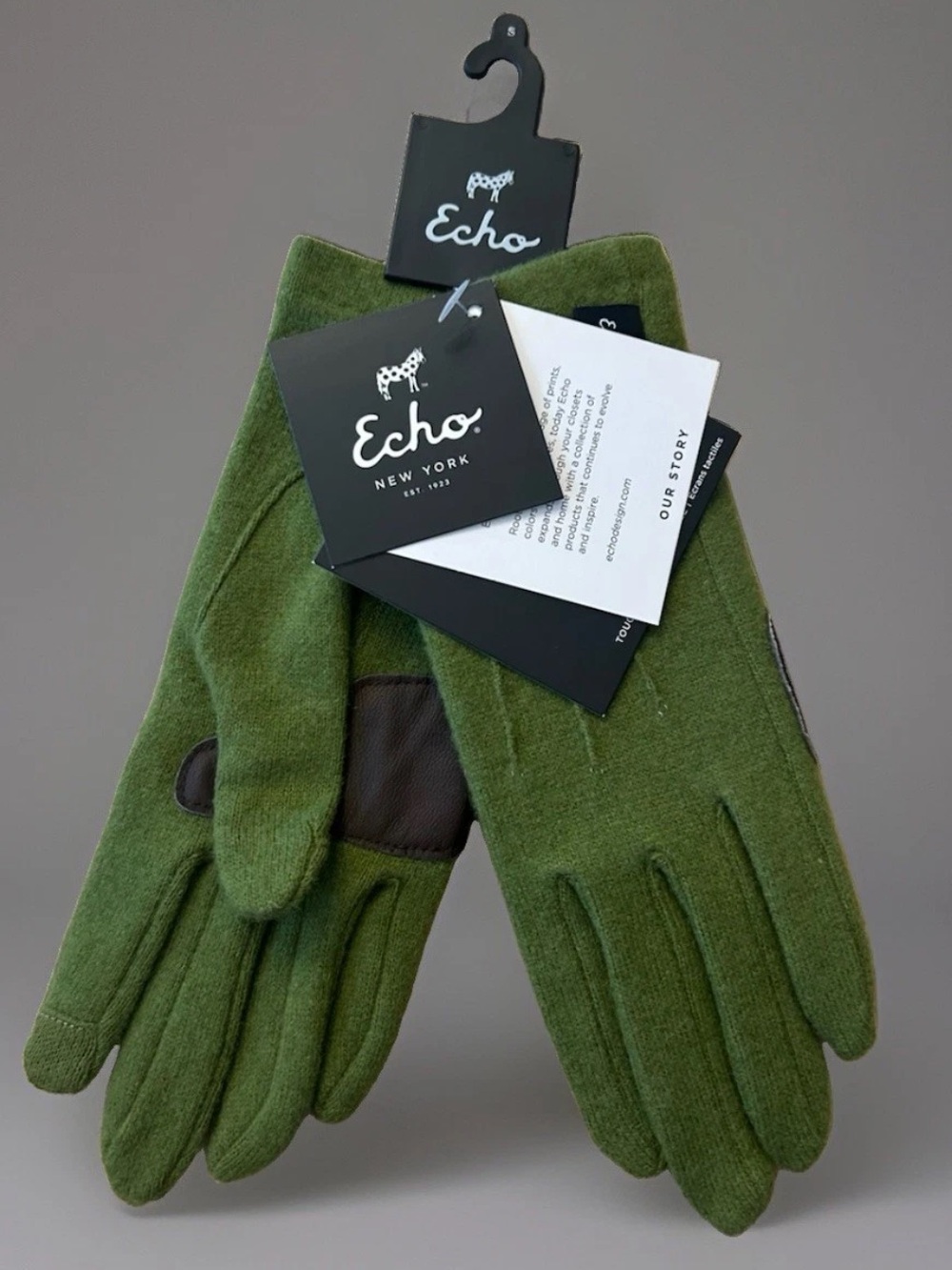 Echo Touch Design Touch Screen iPhone iPad Phone Gloves Green Small NWT New